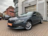 Skoda Superb Style 4x4 DSG AHK+Standhzg+ACC+NAVI+RFK - Skoda Superb: Allradantrieb, Dsg