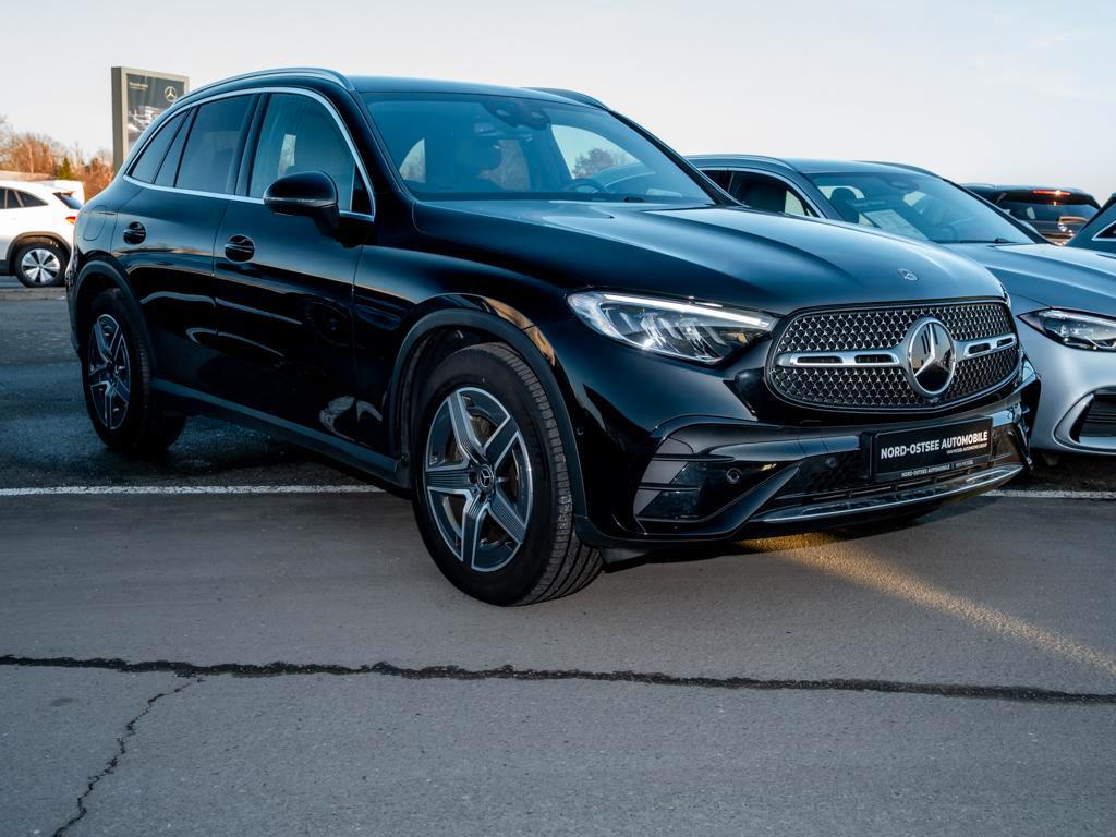 Mercedes-Benz GLC 300 d 4M AMG DISTRONIC AHK KEYLESS SHZ MBUX