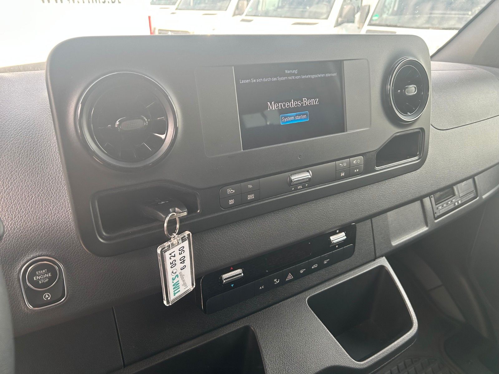 Fahrzeugabbildung Mercedes-Benz Sprinter III  317 CDI Tourer RWD