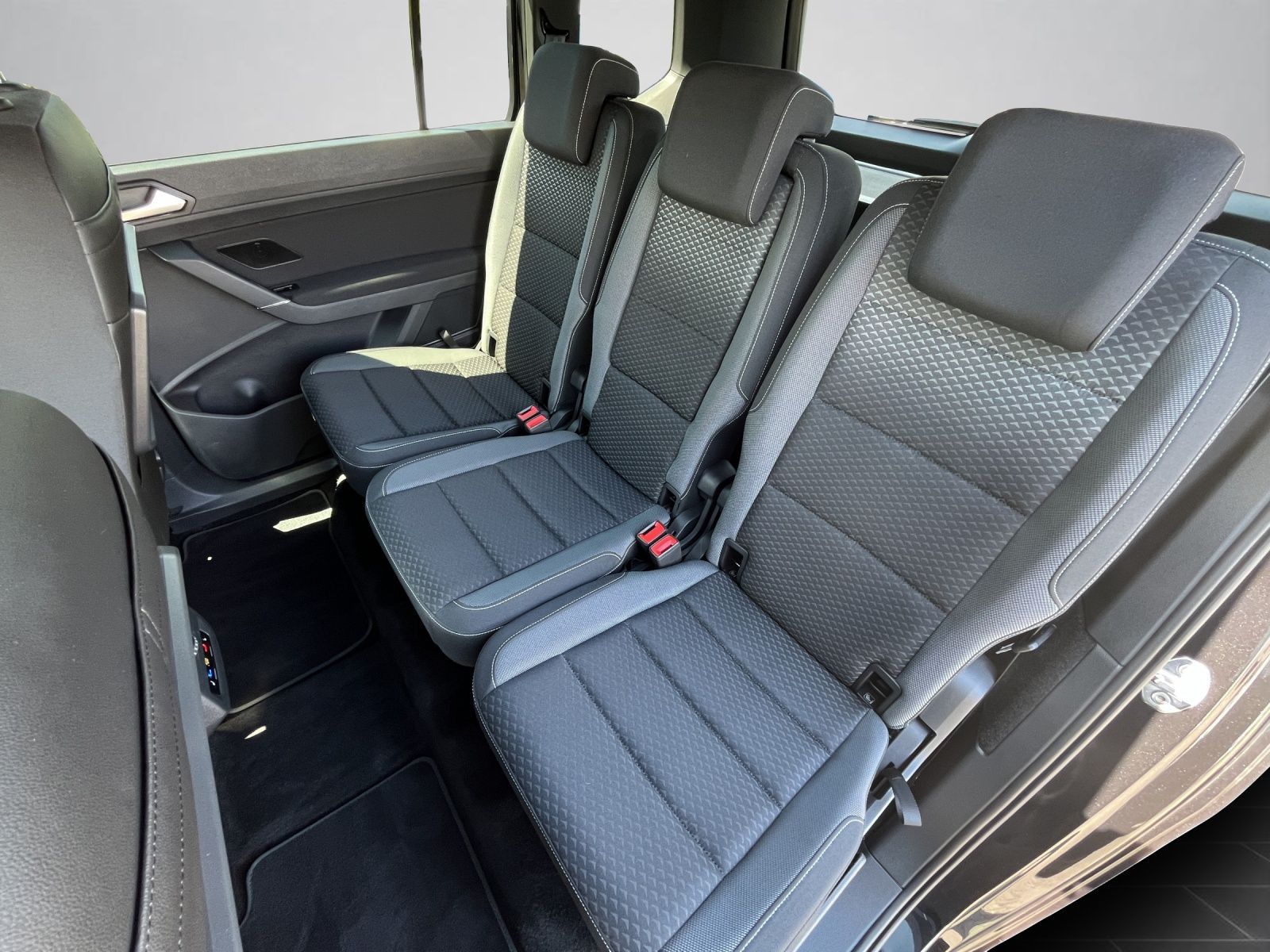 Volkswagen Touran - Bild 15