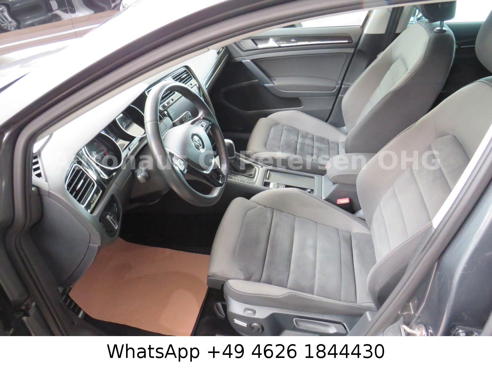 Fahrzeugabbildung Volkswagen Golf 7 Var. Highli*Panorama*AHK*Navi*ACC*LED*CAM