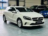 Mercedes-Benz A 180 BE *AUTOMATIK*COMAND*AMBIENTE*AHK*PDC*LED* - gebrauchte Mercedes-Benz A 180 aus dem Jahr 2017