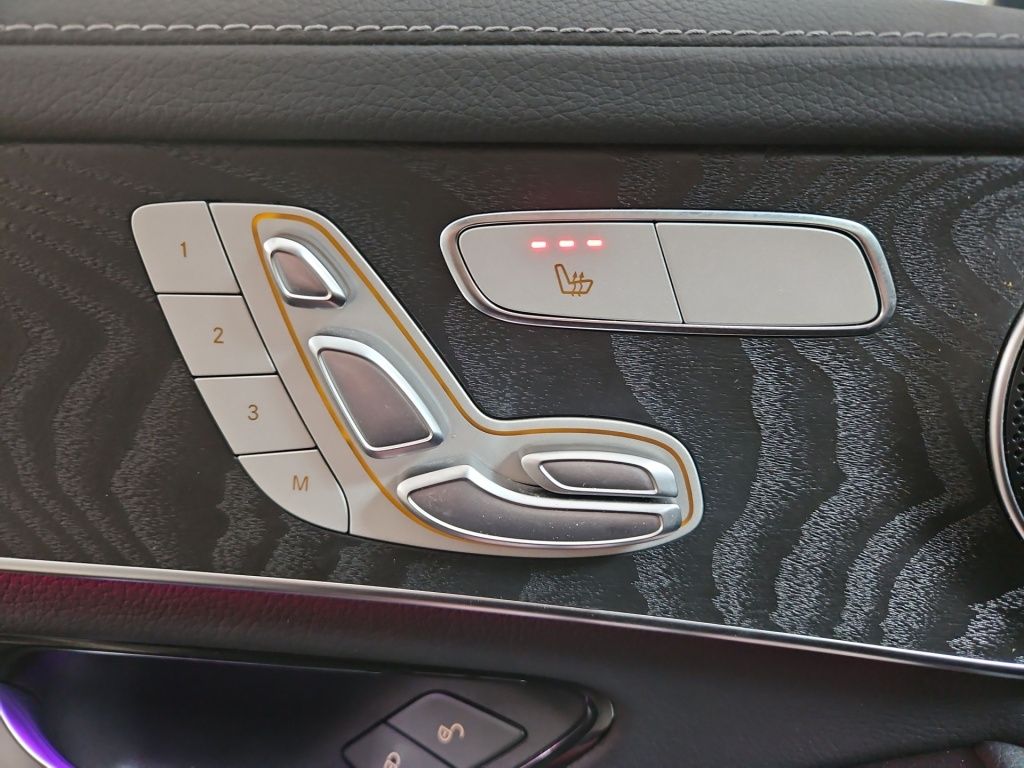 Fahrzeugabbildung Mercedes-Benz GLC 400 d 4M Coupé AMG Distronic+ Airmatic Sport