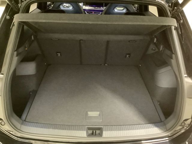 Tiguan R-Line 1,5 eTSI 110 kW  Matrix, Standheiz