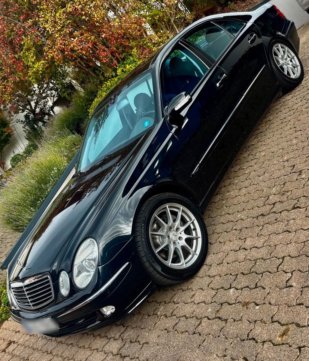 Mercedes-Benz E 270