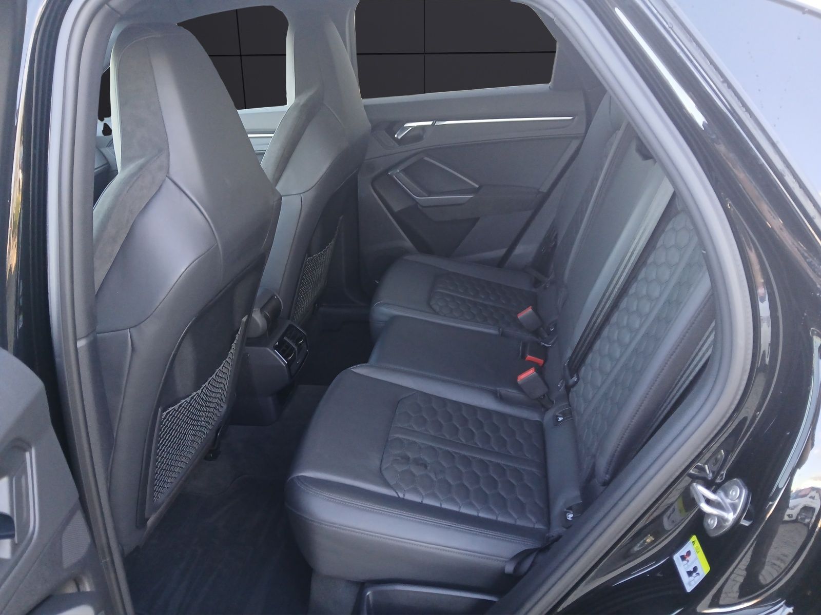 Fahrzeugabbildung Audi RS Q3 Sportback TFSI quattro MATRIX ACC 21" B&O