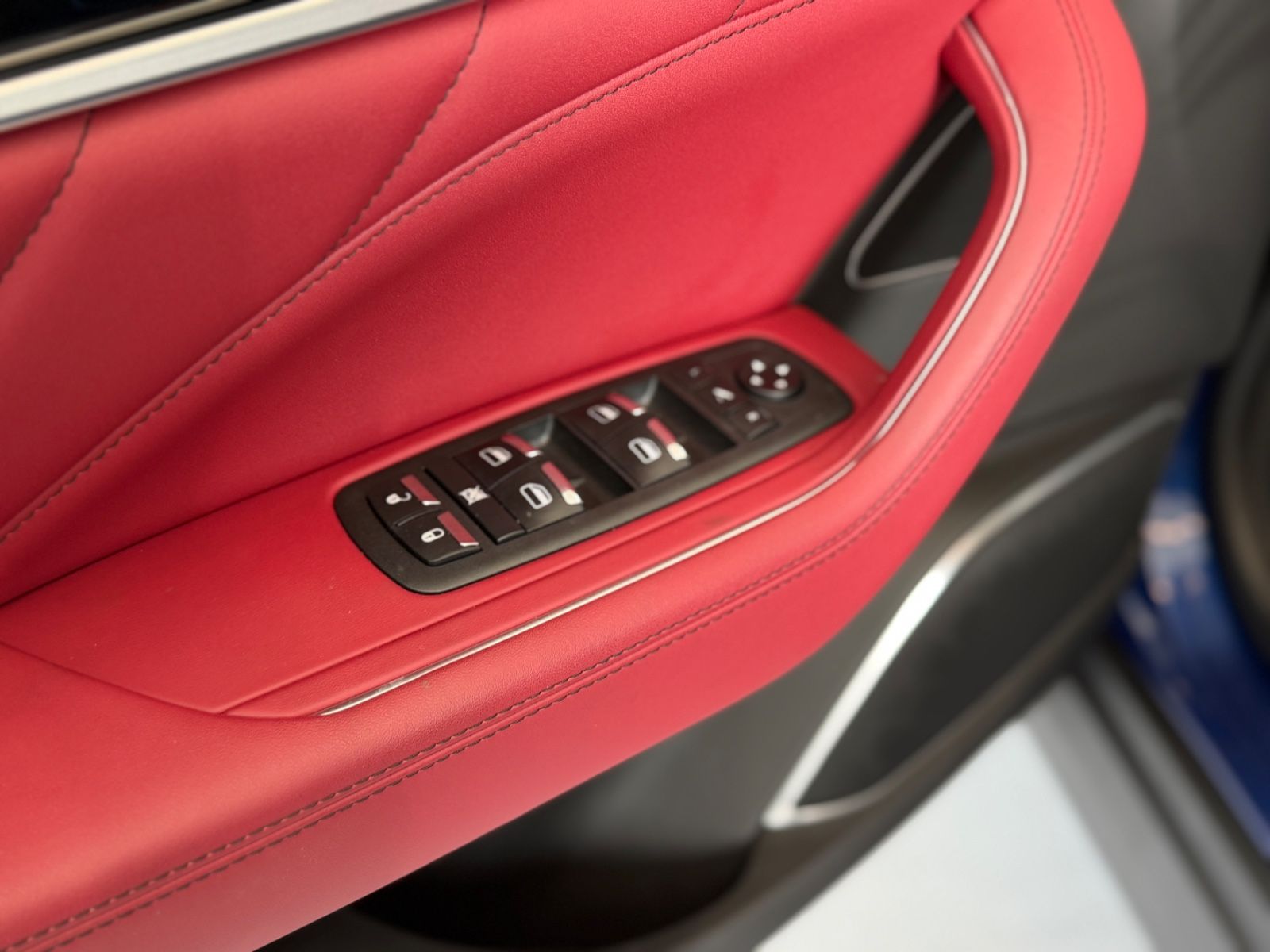 Levante GT Mild-Hybrid Soft Close Pano 21"