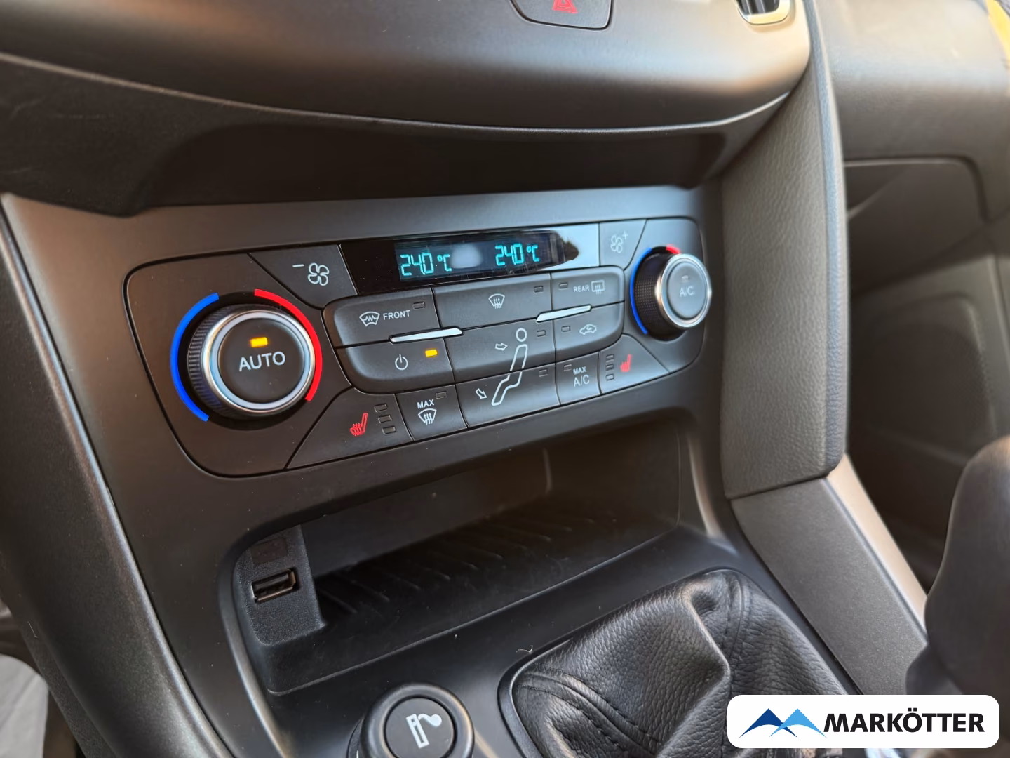 Ford Focus ST-Line CAM/SHZ/TEMP/KEYLESS/NAVI/LED