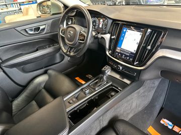 Volvo V60 *TÜV 328*KEYLESS*ACC*NAV*2-ZONEN*VirtualCo*