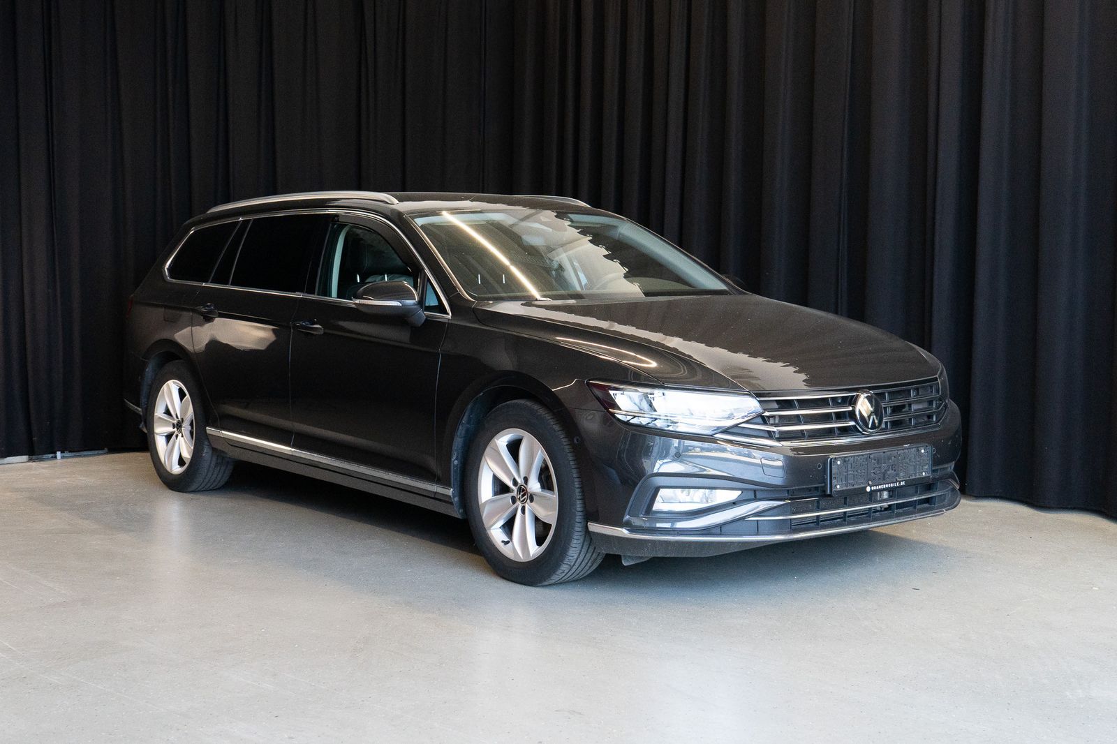 VW Passat Elegance AHK / Digi / Kam. uvm