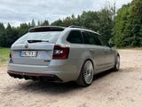 Skoda Octavia 2.0 TSI DSG RS 245 Combi RS - Skoda Octavia von privat