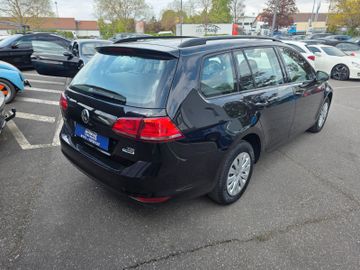 Volkswagen Golf - 5