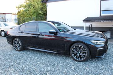 BMW 750 - 4