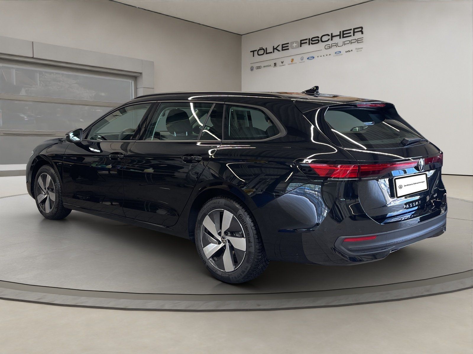 Volkswagen Passat Variant 1.5 eTSI W ACC AHK AUT Kam. LED foto 4