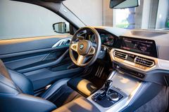 BMW M440i xDrive Coupe*HUD*SHD*PDC*SHZ*LED*18"*