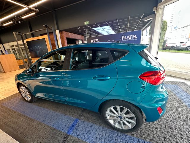 Ford Fiesta Titanium *Export*