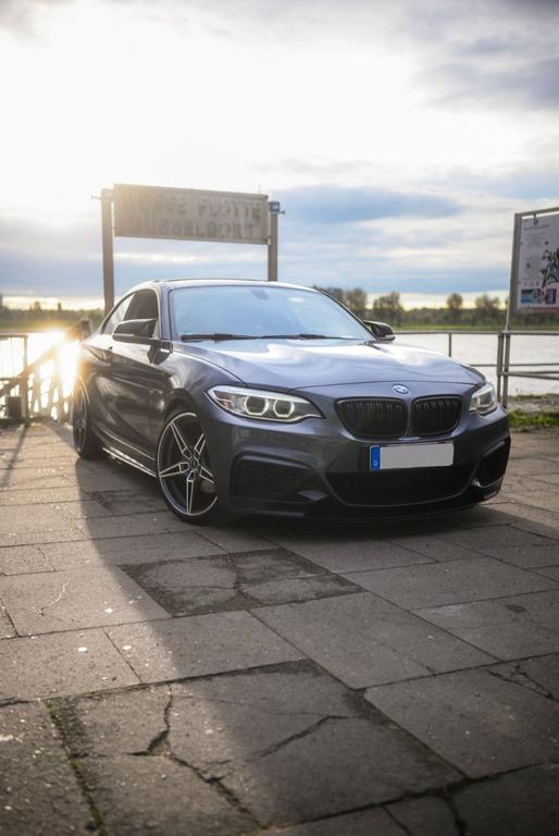 BMW 220