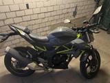 Kawasaki Z125 Pearl Storm Gray; TÜV neu; Top Zustand  - KAWASAKI 125