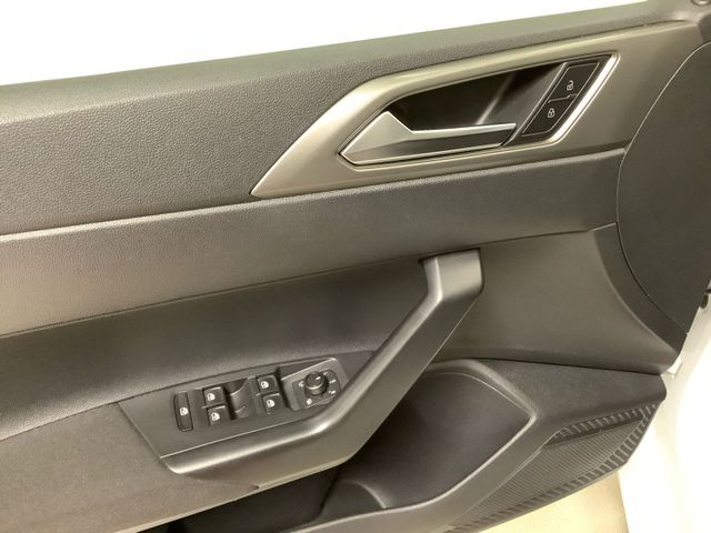 Polo Comfortline 1,0 l 59 kW Climatronic, Navi,