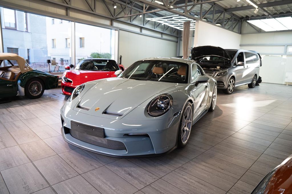 Porsche 992 S/T