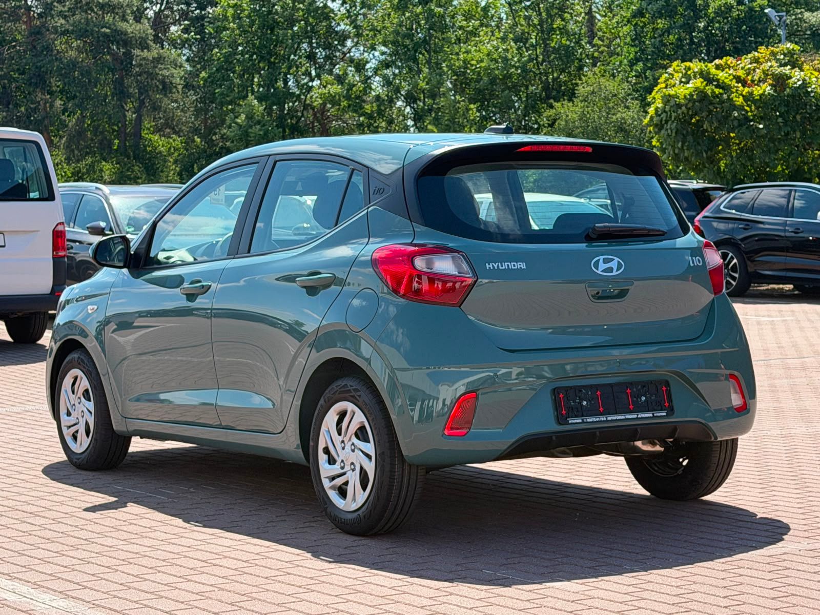 Fahrzeugabbildung Hyundai i10 1.0 Select *Navi*Klima*CarPlay*RFKamera*PDC*