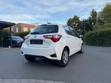 Toyota Yaris / 1.Hand / Top Zustand / Rückfahrkamera - Toyota Yaris Gebrauchtwagen in Berlin