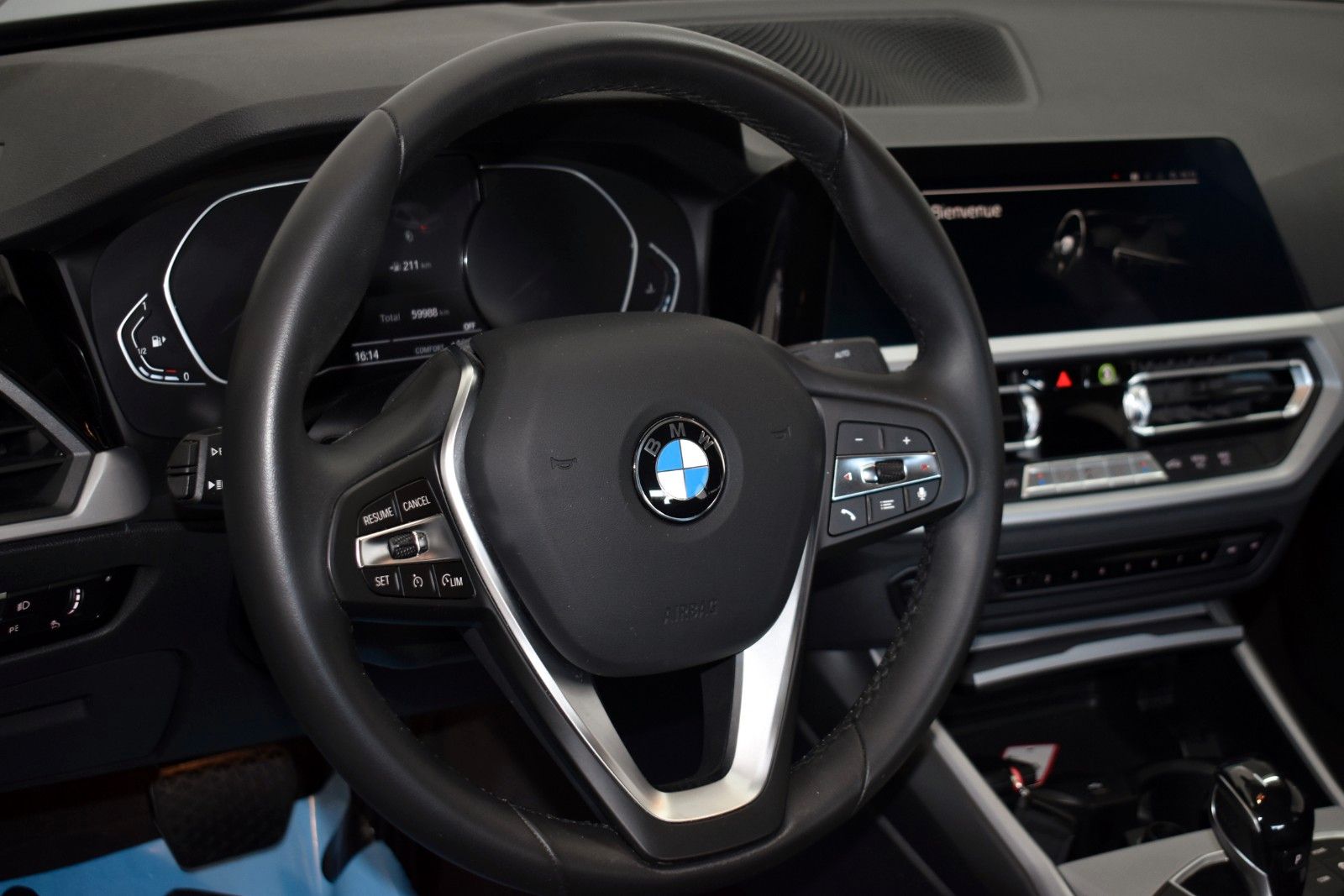 Fahrzeugabbildung BMW 320iA Advantage Lim. Navi,LED,BMW Live Cockpit+
