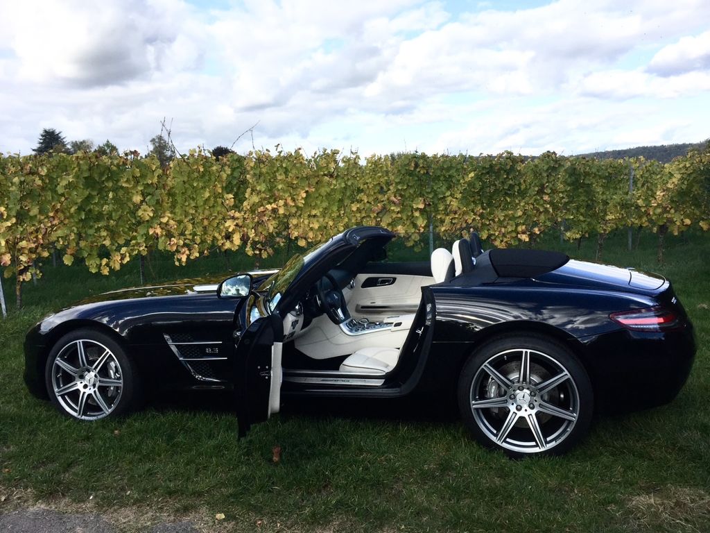 Mercedes-Benz SLS AMG