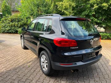 Volkswagen Tiguan - 4