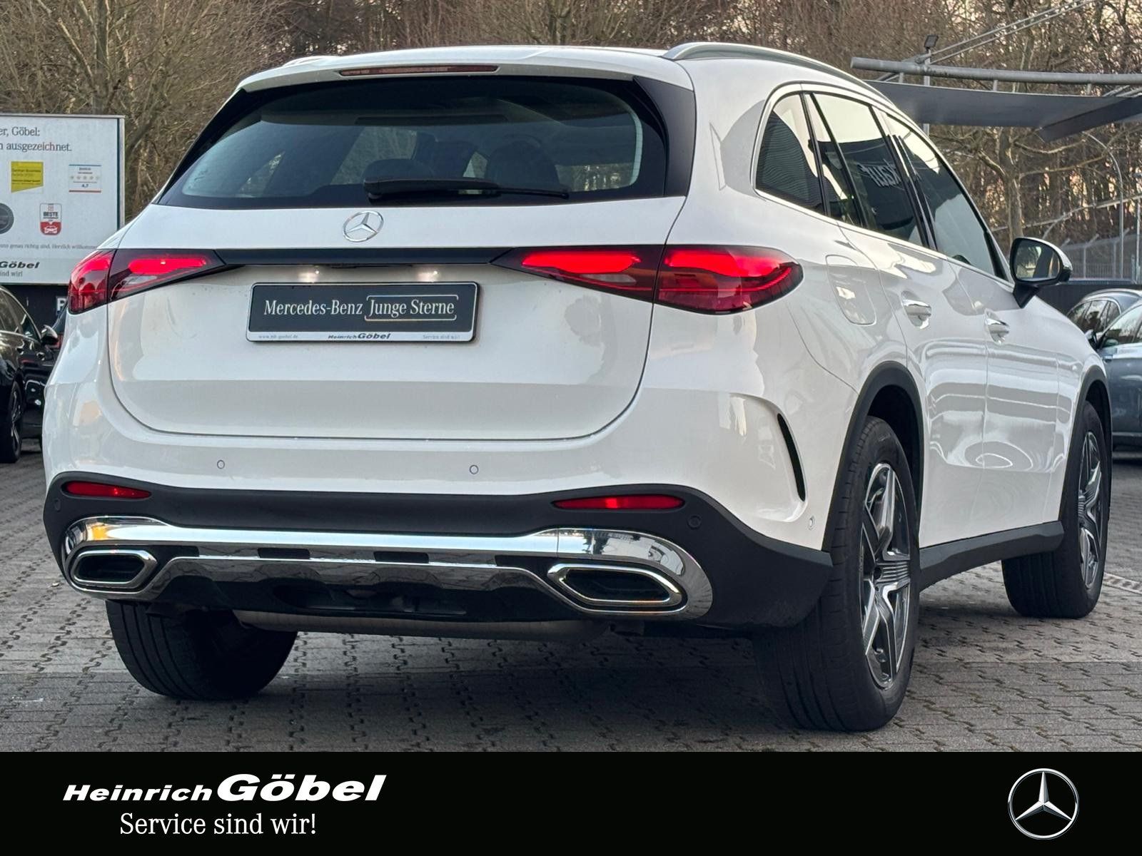 Fahrzeugabbildung Mercedes-Benz GLC 300 4M AMG-PREM PANO SH AHK WP SHIF 360°KAM