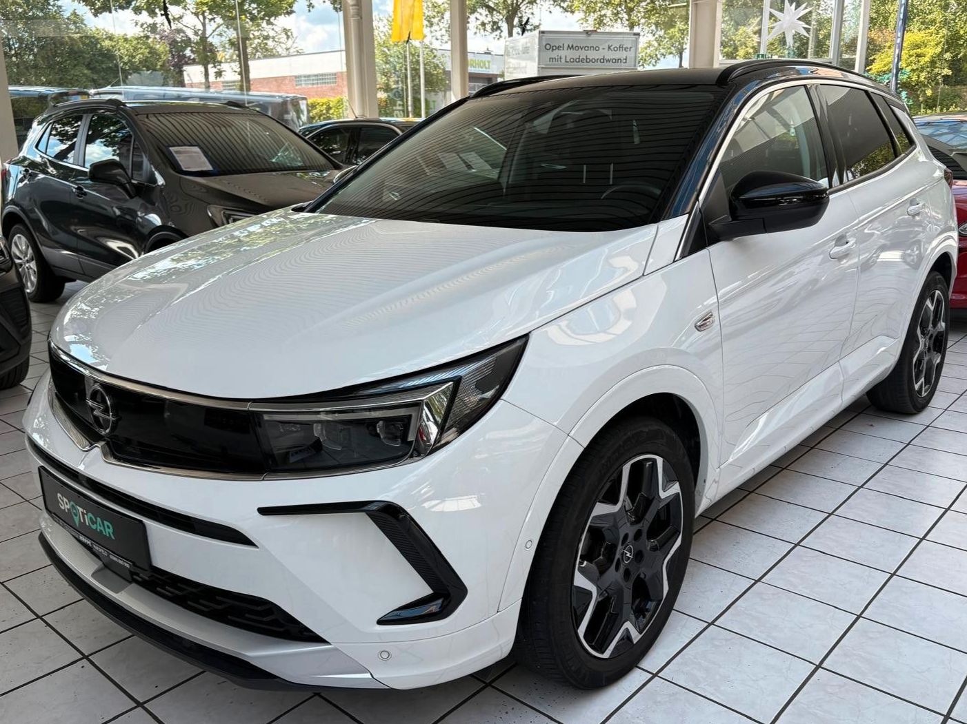 Opel Grandland Ultimate 1.2 96KW (130 PS) Automatik imagem 2