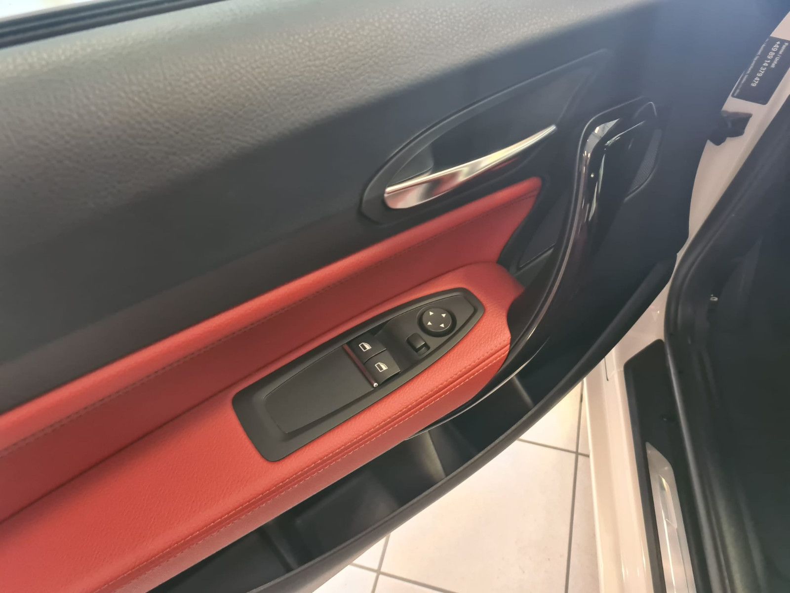 Fahrzeugabbildung BMW 220i Coupe Sport Line / NAVI / PDC / 1. Hand