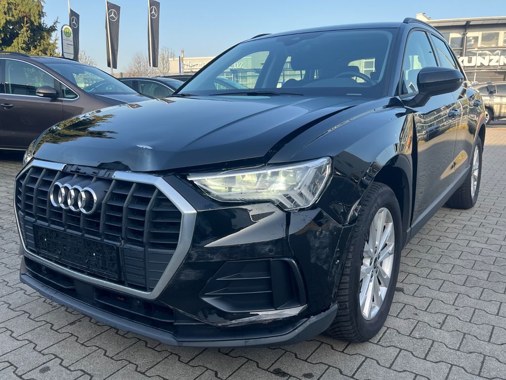 Image of Audi Q3