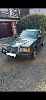 Mercedes-Benz 300 - Mercedes-Benz 300 Oldtimer mit Diesel-Antrieb