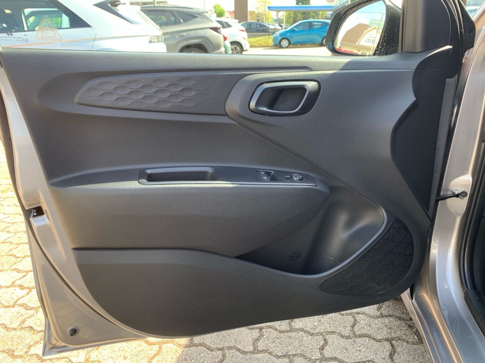 Fahrzeugabbildung Hyundai i10 1.2 Trend 1 Hand Allwetter