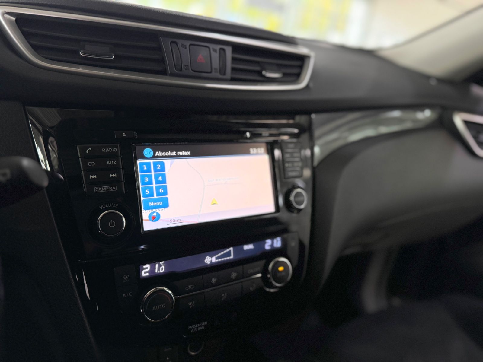 Fahrzeugabbildung Nissan X-Trail Acenta Panorama PDC Navi AHK 7Sitz Stzhz