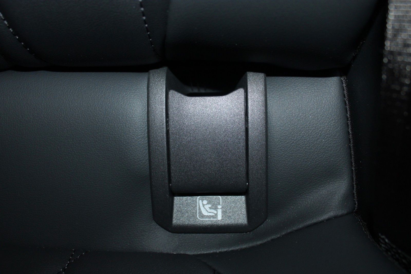 Fahrzeugabbildung Ford Explorer BEV Extended Range  RWD Premium mit AHK
