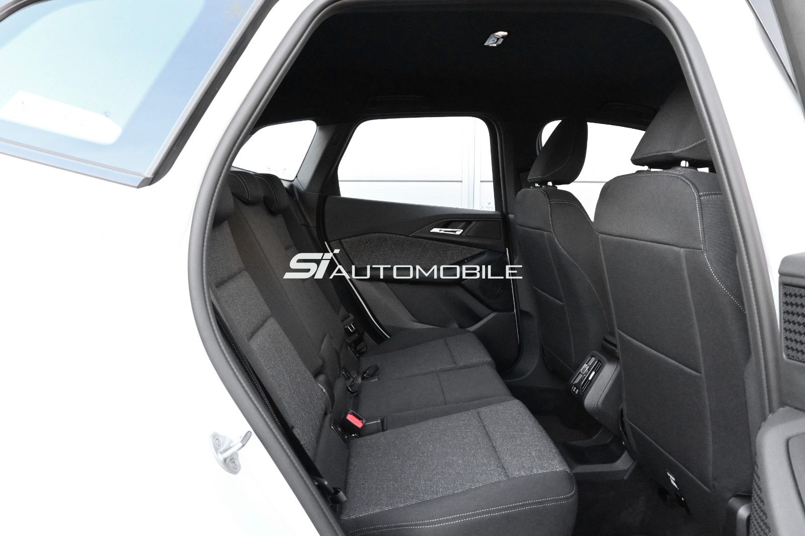 Fahrzeugabbildung BMW 223i xDr. Active Tourer °AHK°HEAD-UP°MEMORY°360°