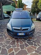 Opel Zafira 1.8 16V VVT Club - Opel Zafira: 16v