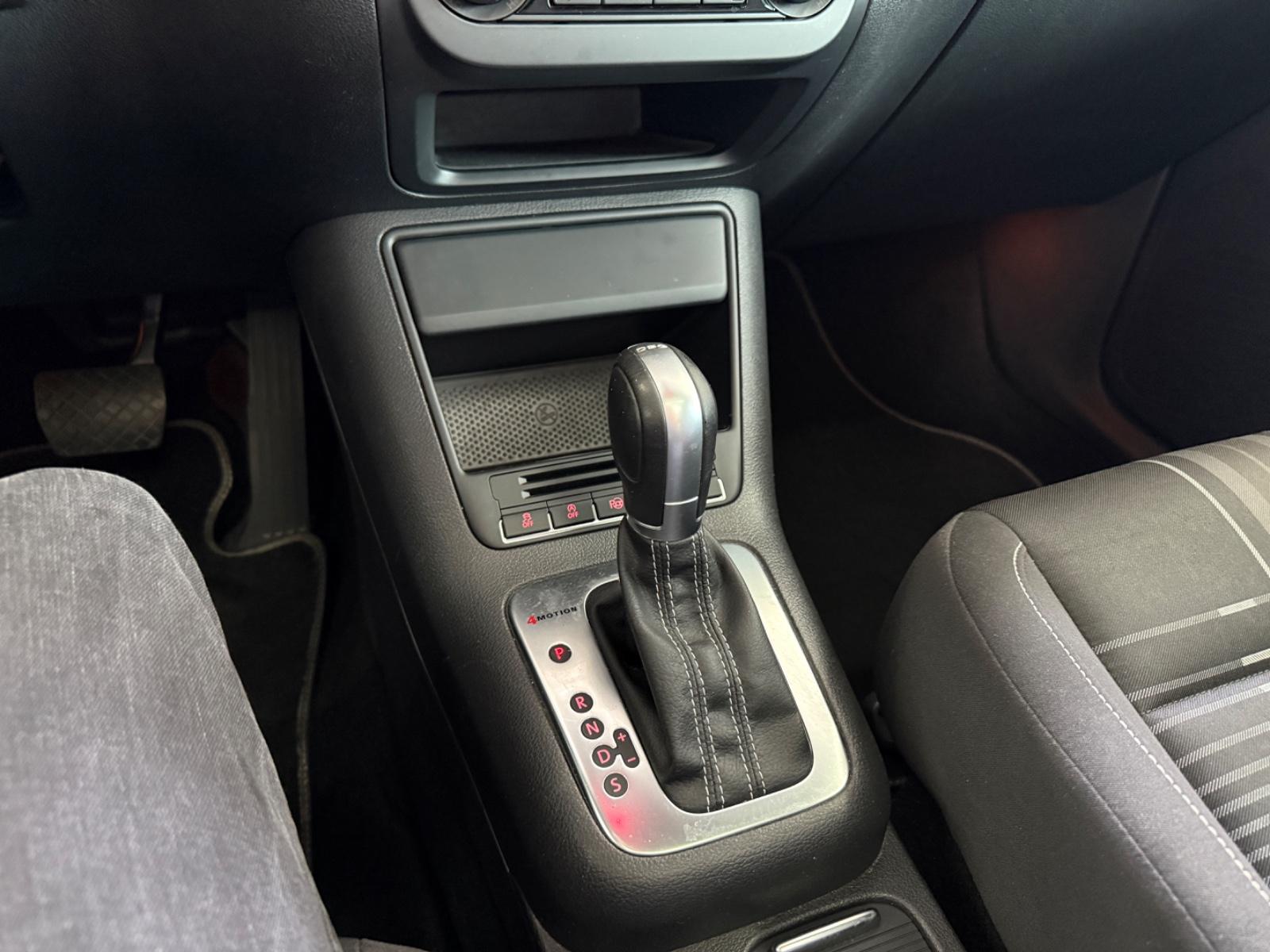 Volkswagen Tiguan 2.0 TDI*SPORT*4MOT*AUT*CAM*PANO*BI-XN*NAV