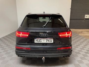 Audi Q7 - 7