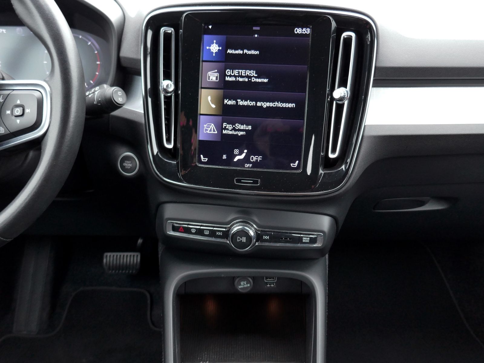 Fahrzeugabbildung Volvo XC40 D3 2WD Momentum Pro | LED AHK PDC GRA