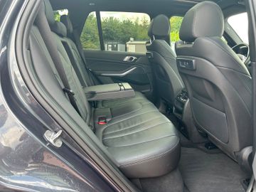 BMW X5 M50 - 9