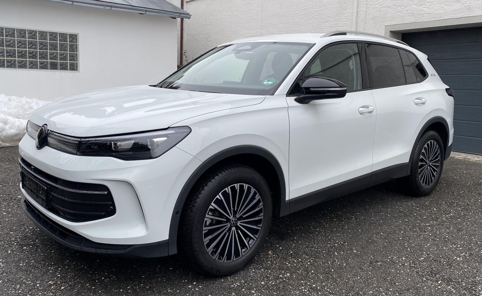 Volkswagen Tiguan 2.0 TDI DSG Goal LED-Plus Kamera AHK 18"