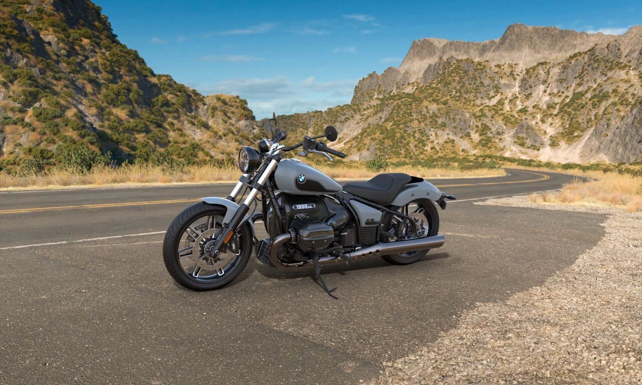 Fahrzeugabbildung BMW R 18 Komfort-Paket, Blacked-Out-Paket