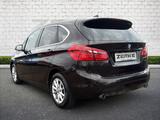 BMW 220 i ActiveTourer Steptronic Advantage Navi LED - BMW 2er Reihe mit Benzin-Antrieb: Limousine