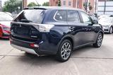 Mitsubishi Outlander Intense 4WD XENON 7-SITZE KAMERA ANHZV - gebrauchte Mitsubishi Outlander aus dem Jahr 2014