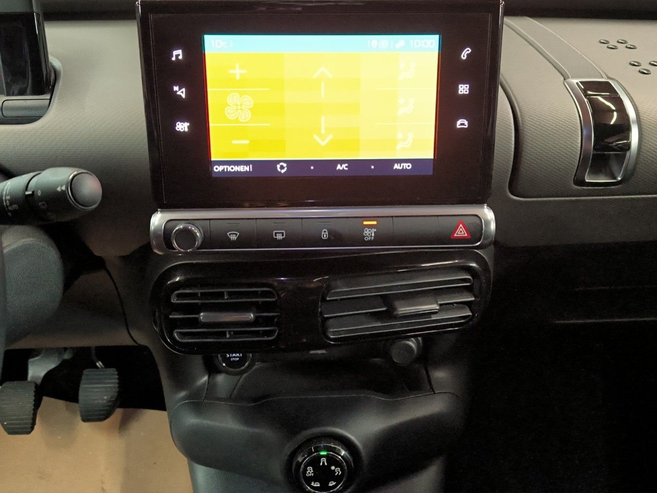 Fahrzeugabbildung Citroën C4 Cactus Shine Panoramadach Kamera uvm.