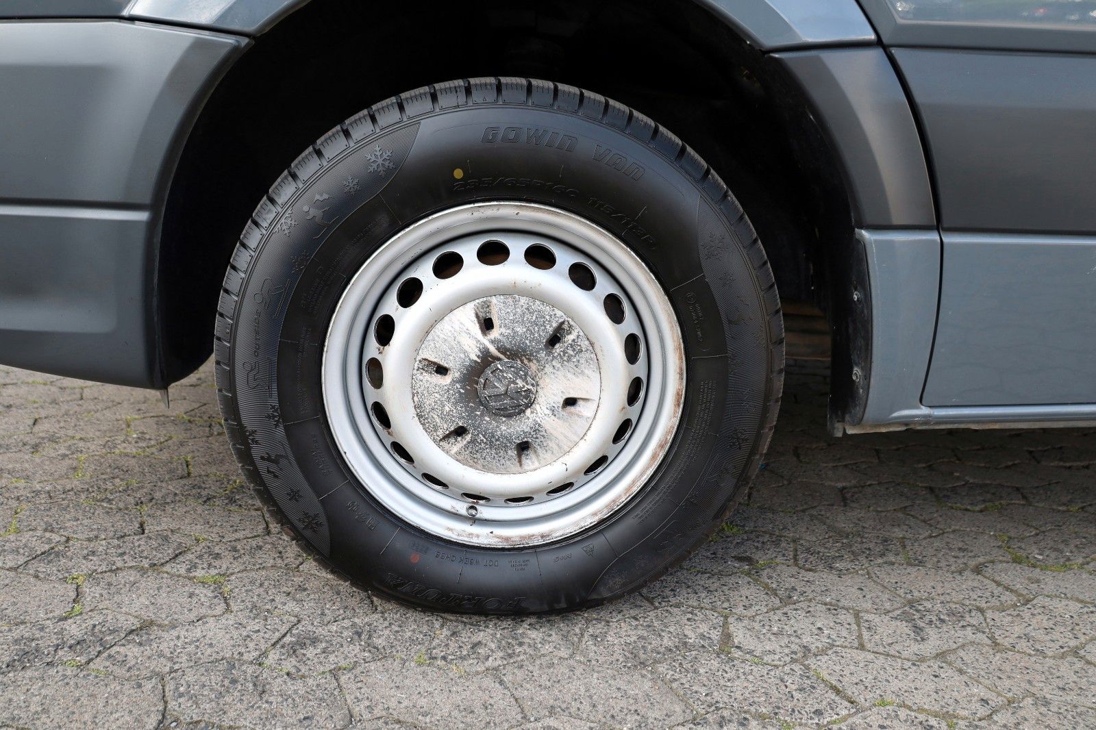 Fahrzeugabbildung Volkswagen Crafter Pritsche 35 mittel L2 Doppelkabine Klima