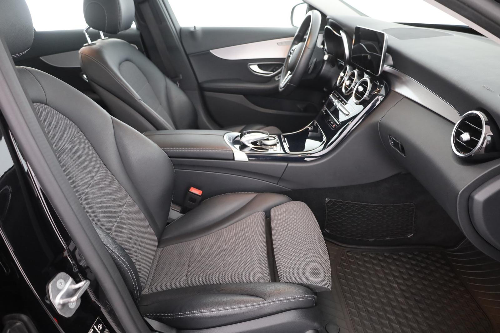 Mercedes-Benz C200 T 4Matic Avantgarde LED Navi PDC
